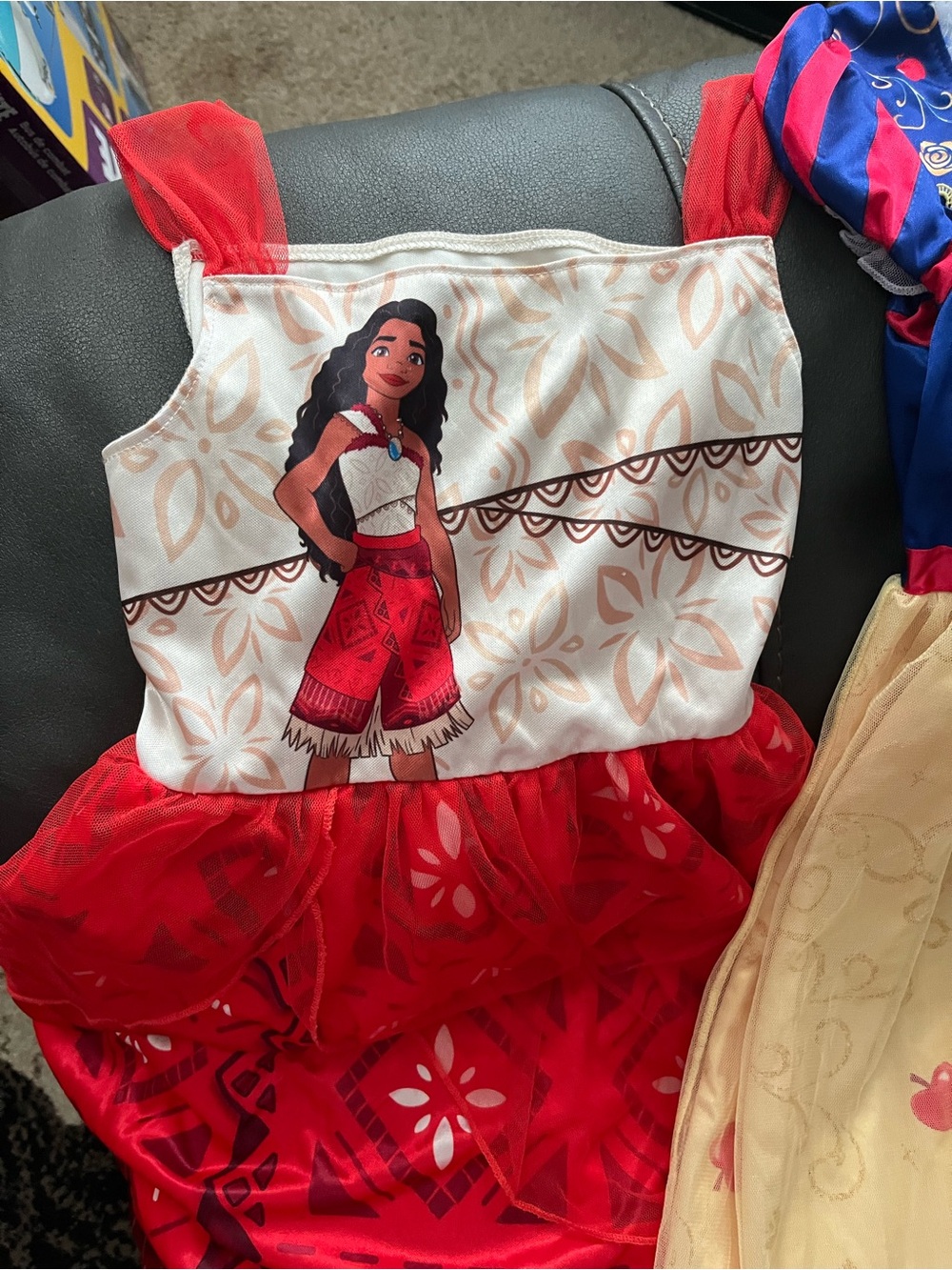Disney princess nightgowns size 8 - Picture 3 of 3